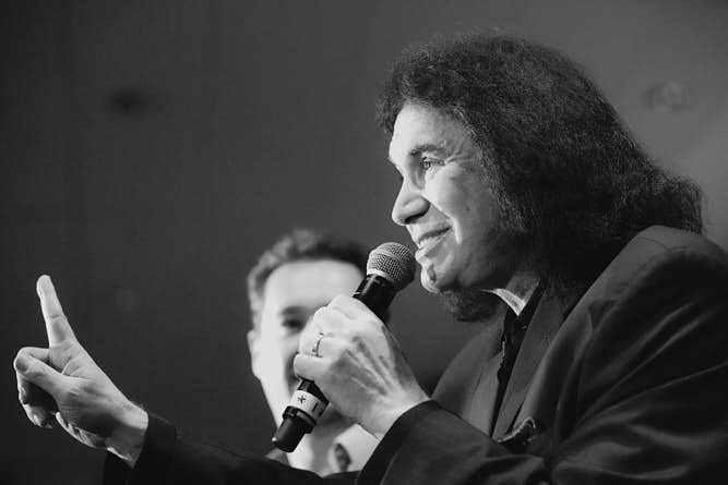 Photography Portfolio by P-O-L-O: Encore-Gene-Simmons-One-Day-at-the-G-Unique-